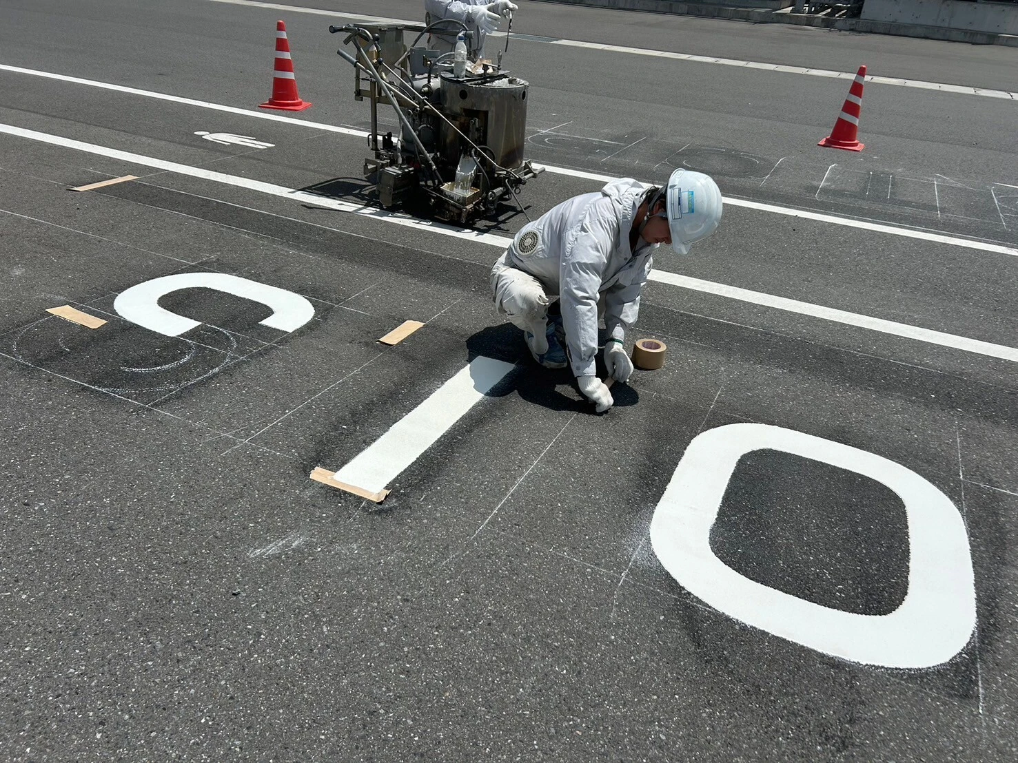 高耐久性の道路標識