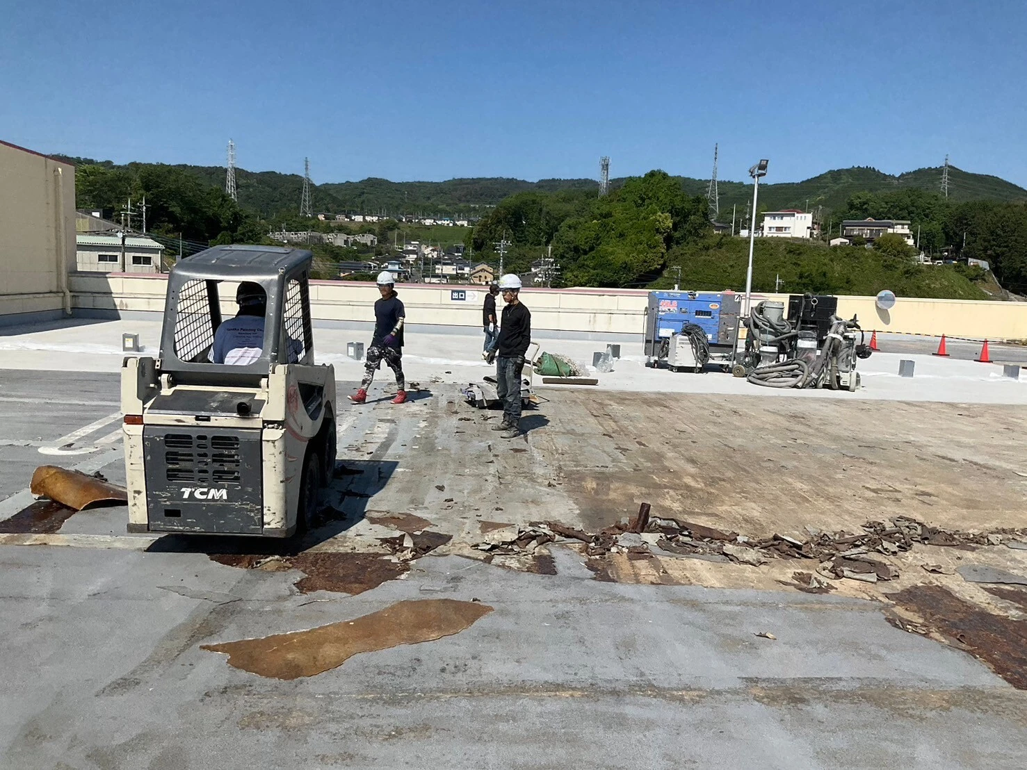 駐車場を美しく彩る！プロの塗装工事で安心・快適な空間へ
