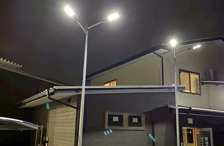 「環境に優しい未来を照らす」LEDソーラー街灯