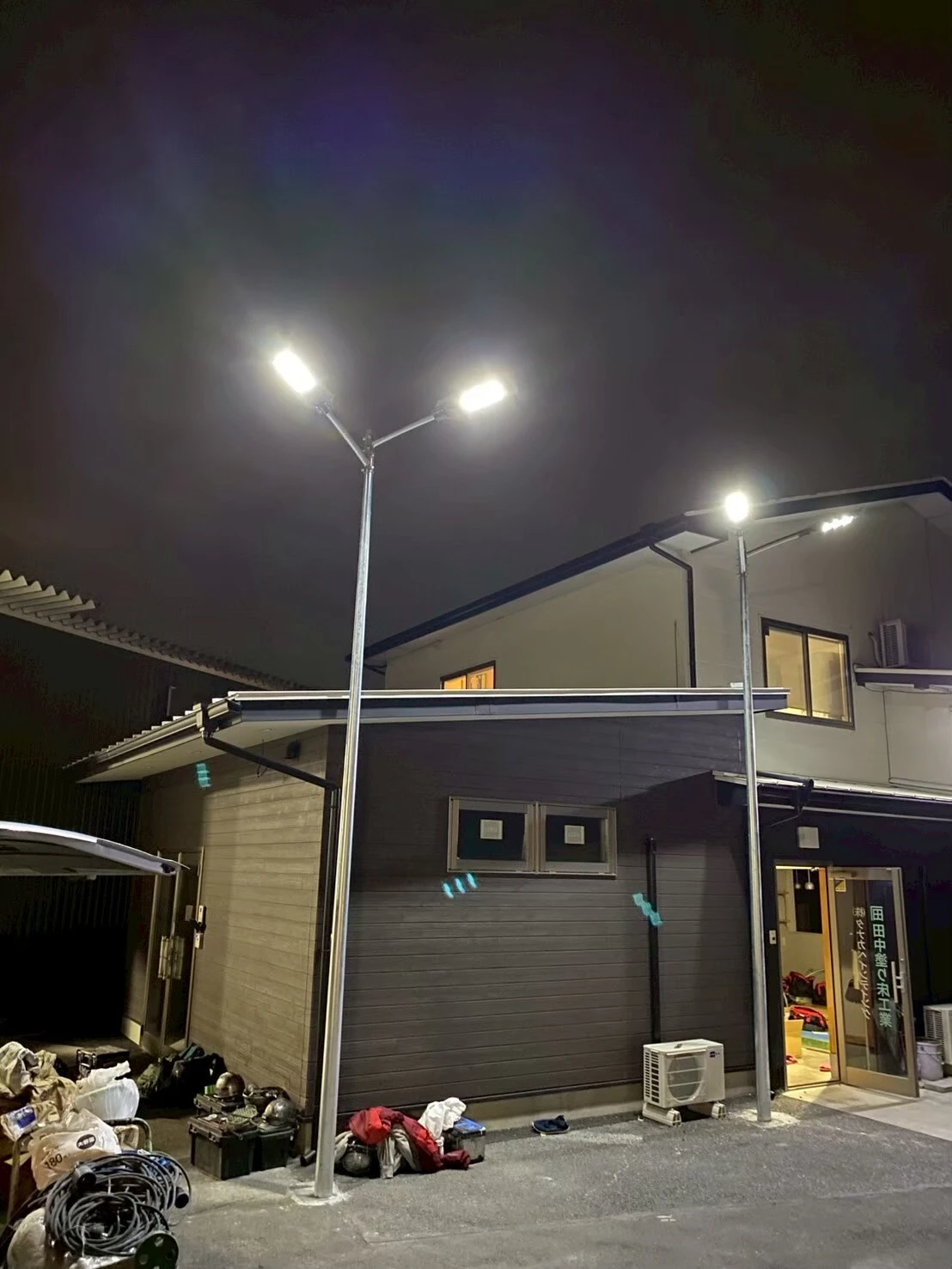「環境に優しい未来を照らす」LEDソーラー街灯